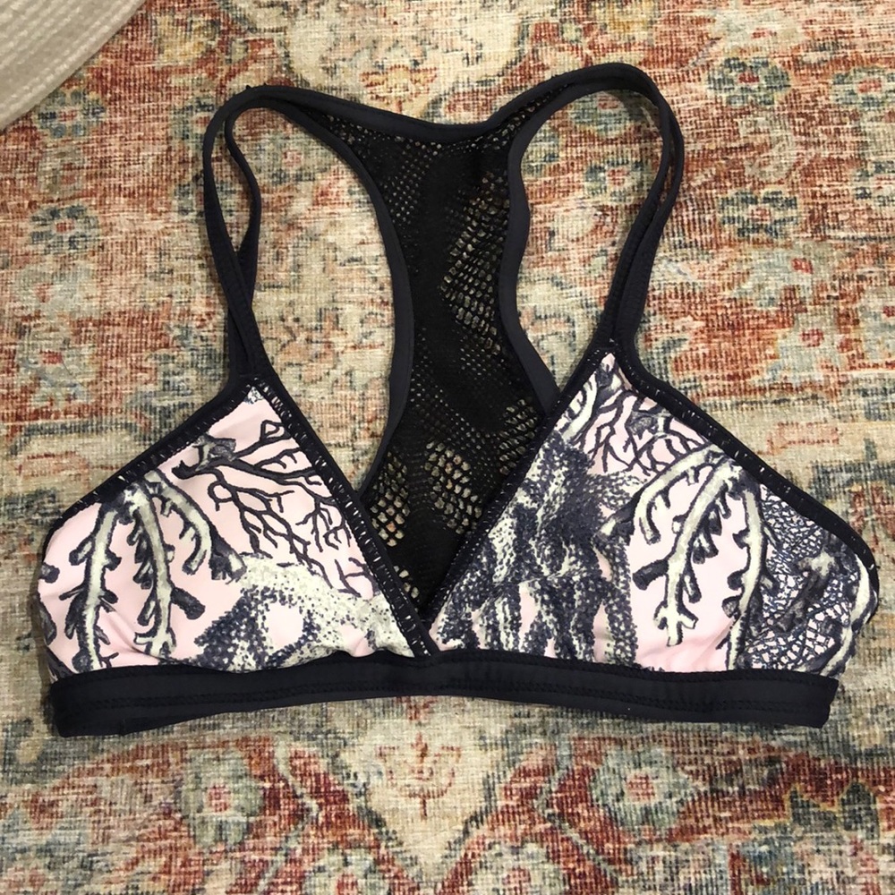 Reversible swimsuit